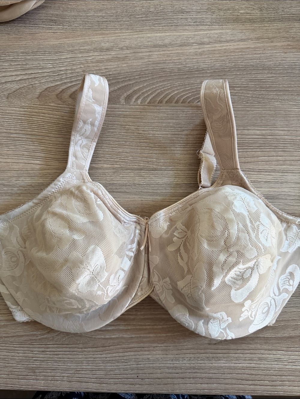 Wacoal Floral Lace Underwire Bra - Cream 38DD
